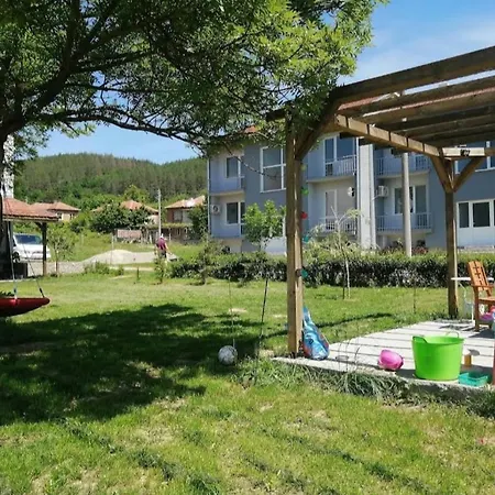 Divina Hotel apartamentowy Borov Dol